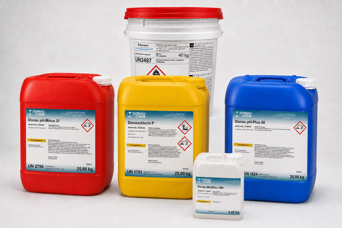 Austropool Poolchemie-Sortiment mit Chlor-, pH- und Flockprodukten